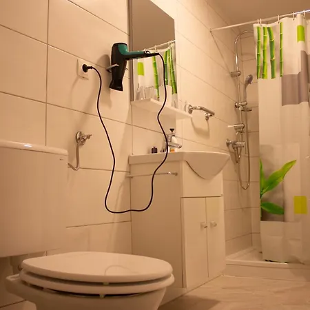 Turisticna Kmetija Sirk * Zgornja Velka