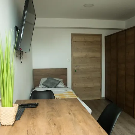 Turisticna Kmetija Sirk * Zgornja Velka