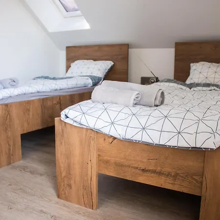 Turisticna Kmetija Sirk موتيل *