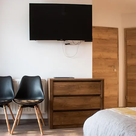 Turisticna Kmetija Sirk * Zgornja Velka