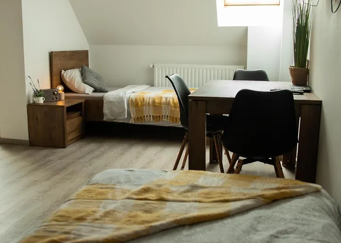 Turisticna Kmetija Sirk * Zgornja Velka