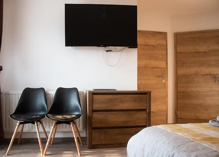 Turisticna Kmetija Sirk * Zgornja Velka